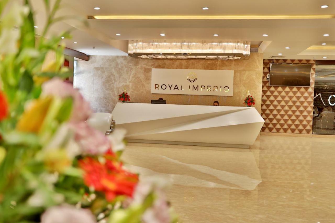 Royal Imperio Hotel Faridabad Bagian luar foto