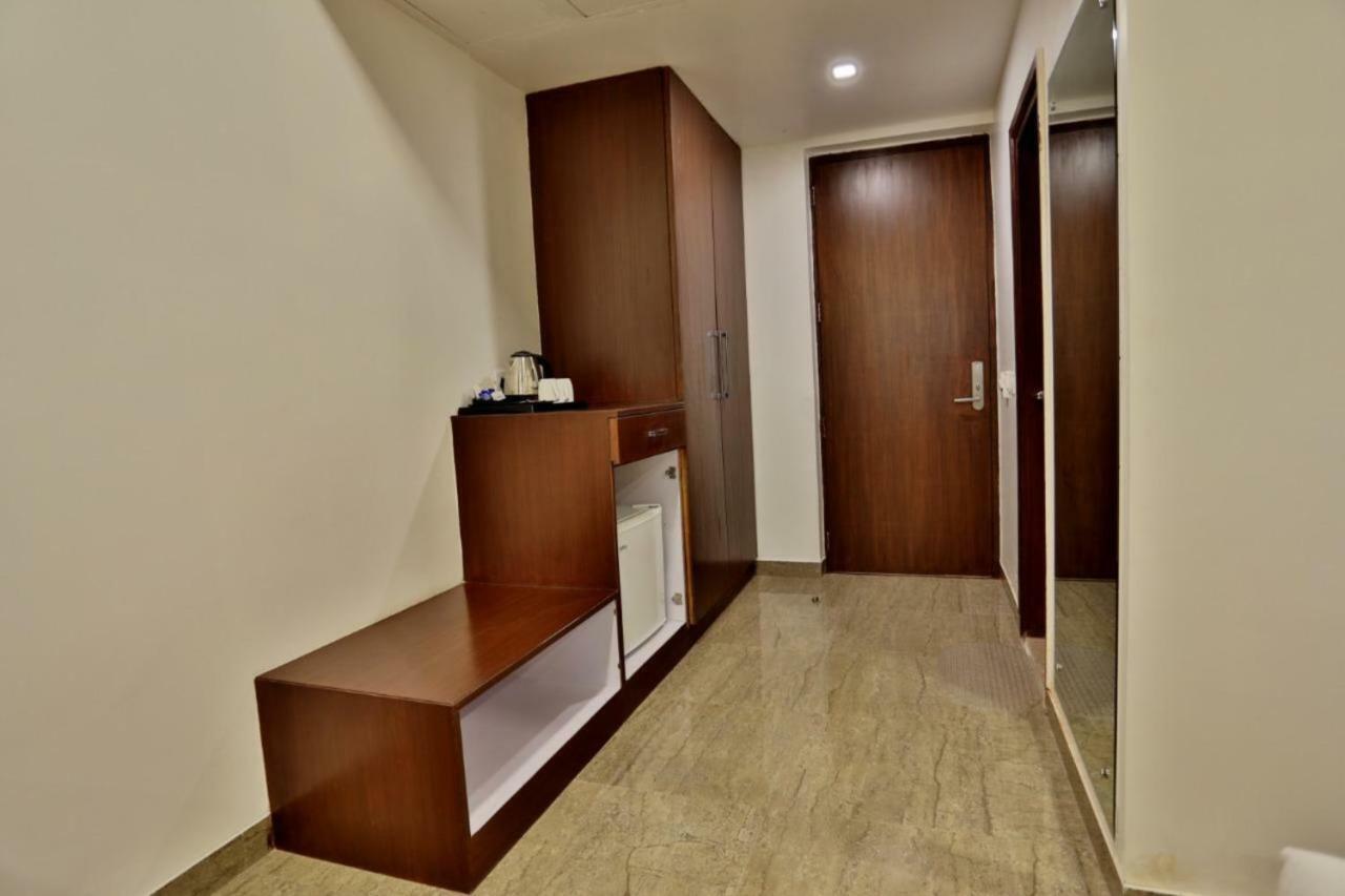Royal Imperio Hotel Faridabad Bagian luar foto