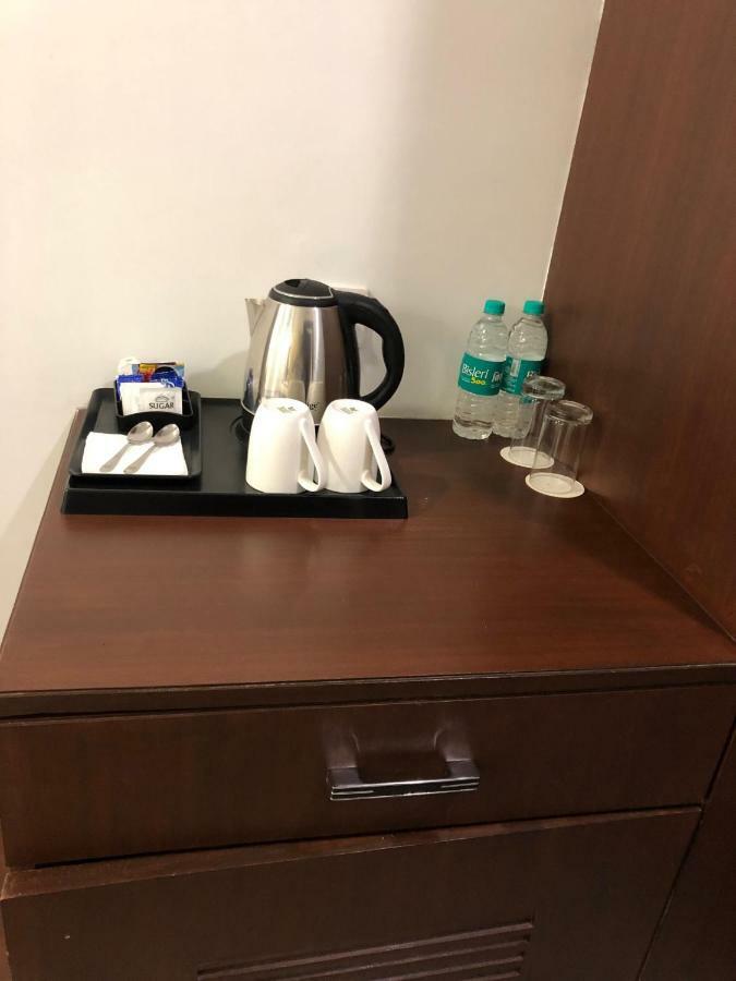 Royal Imperio Hotel Faridabad Bagian luar foto