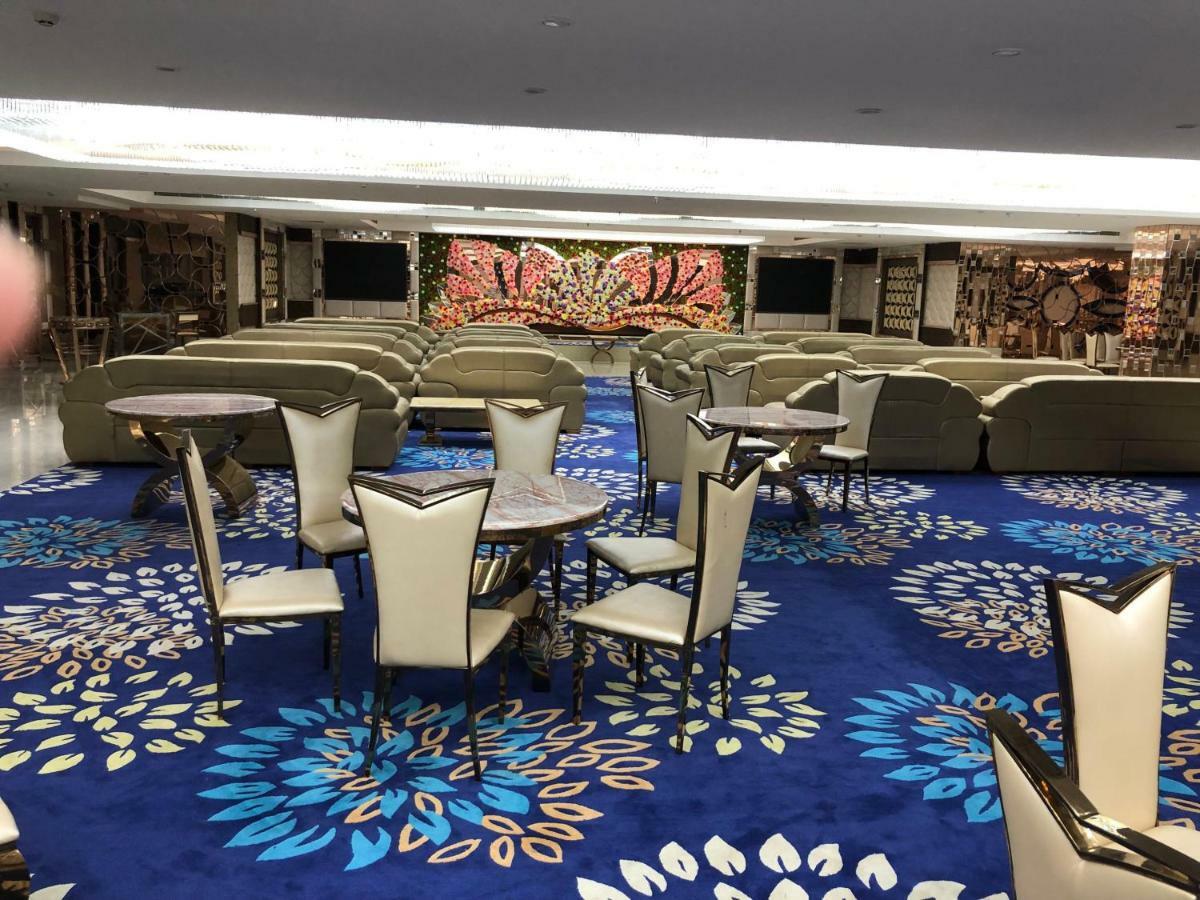 Royal Imperio Hotel Faridabad Bagian luar foto